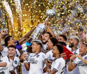 500.com-开场1分钟少打一人，博塔福戈3比1首夺解放者杯