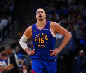 500.com-比尔·西蒙斯：约基奇在我这的排名下降了两位 排在历史第14位