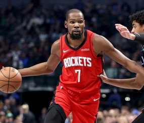 西部排名又乱了：独行侠创NBA奇迹，湖人收大礼，5队排名互换